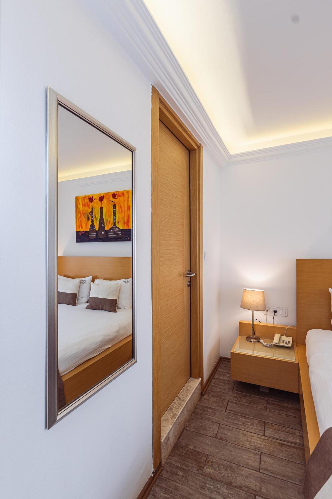 Mb City Hotel Ізмір Екстер'єр фото