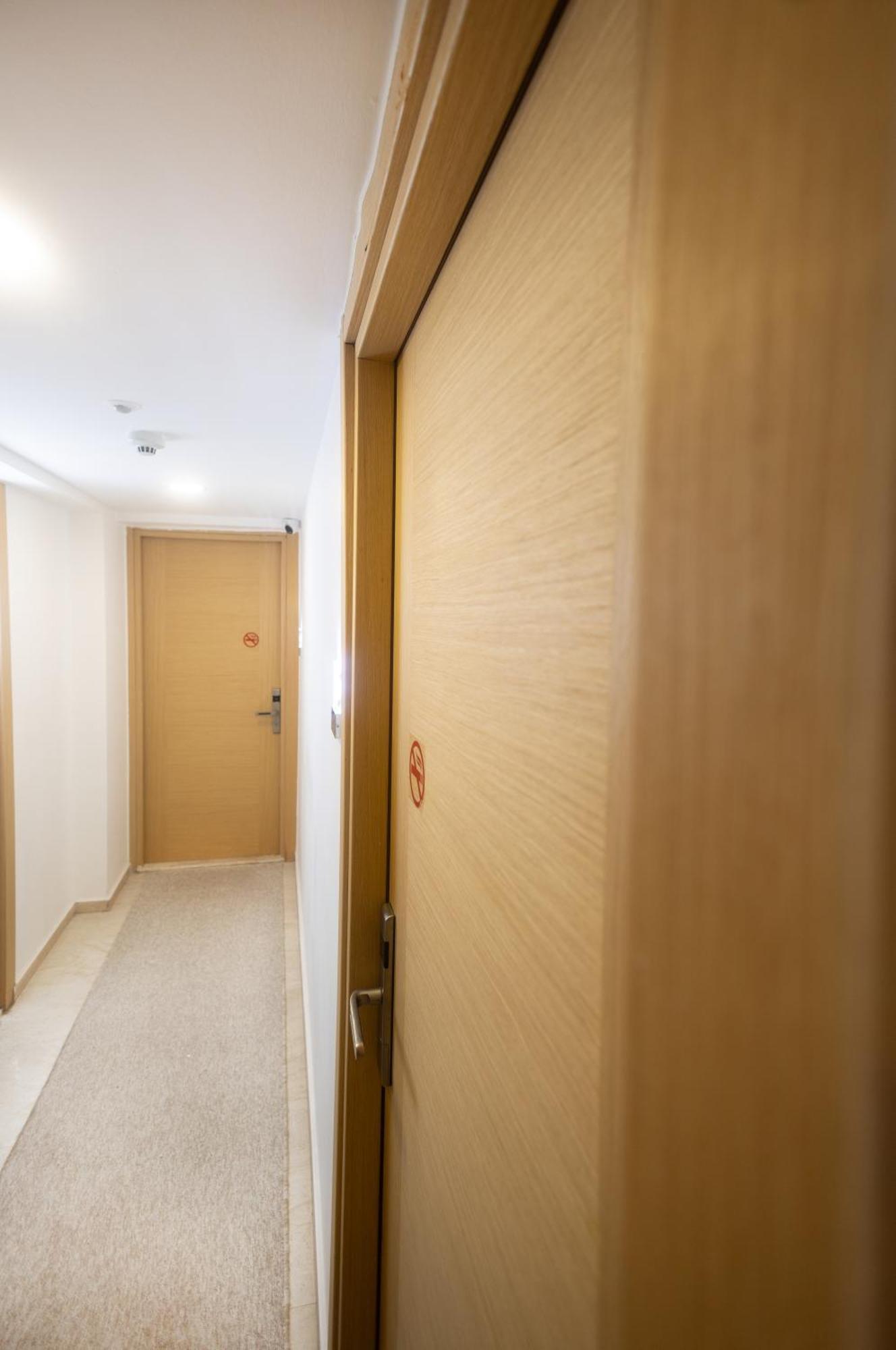 Mb City Hotel Ізмір Екстер'єр фото